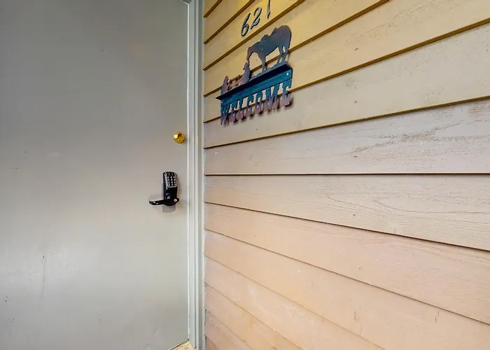 621 Tamarack Apartamento *